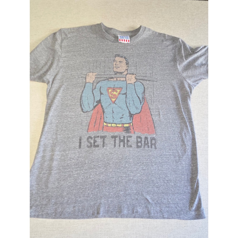 Junk Food Superman "I Set The Bar" Graphic Tee Gray Short Sleeve T-Shirt Large